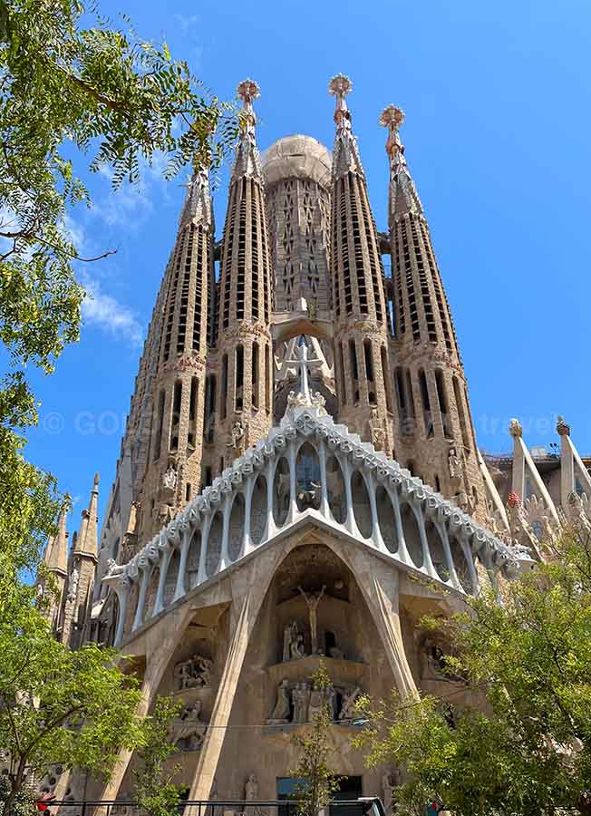 Passionsfassade der Segrada Familia in Barcelona